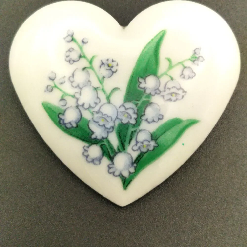 Vintage AVON Heart Pin Brooch Lily of the Valley Flower White Green Blue